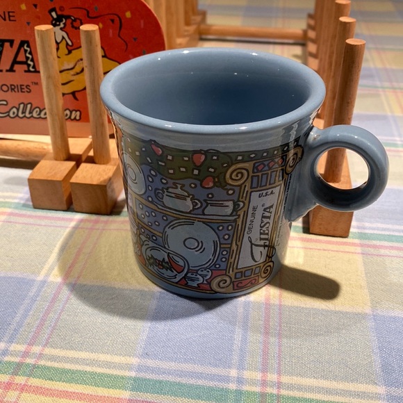 Fiestaware periwinkle Christmas mug made for Betty Crocker - Picture 1 of 5